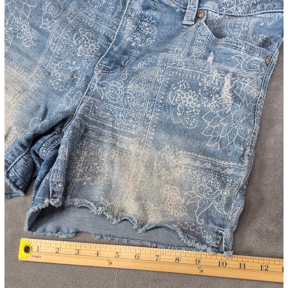 Seven Womens Blue Distressed Denim Shorts Size 10 Casual Summer - Picture 6 of 7